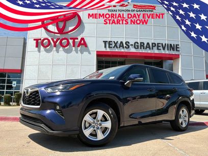 Used 2025 Toyota Highlander LE