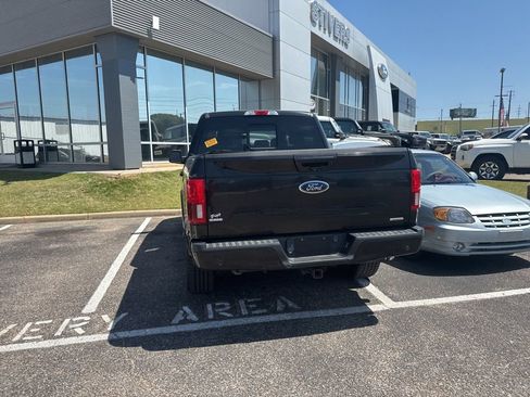 Used 2019 Ford F150 Lariat image 11