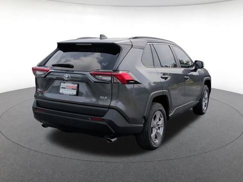 Used 2023 Toyota RAV4 XLE w/ Convenience Package FWD image 6