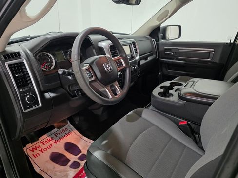 Used 2022 RAM 1500 Classic SLT image 16