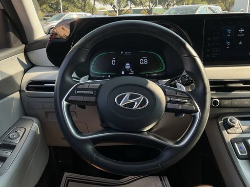 Used 2025 Hyundai Palisade SEL FWD image 33