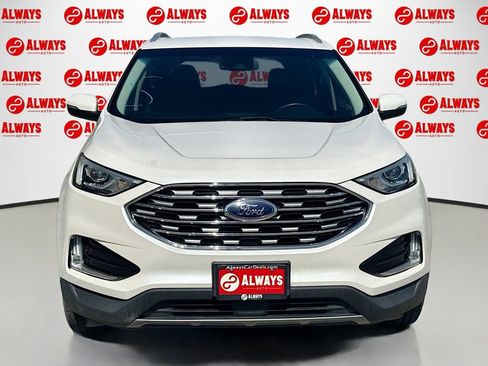 Used 2019 Ford Edge SEL w/ Equipment Group 201A FWD image 2