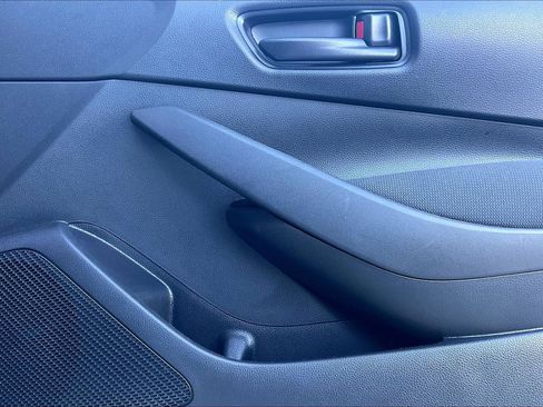 Used 2022 Toyota Corolla LE image 20