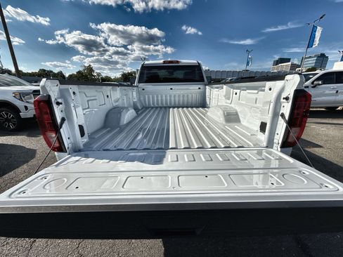 New 2025 GMC Sierra 2500 SLE image 27