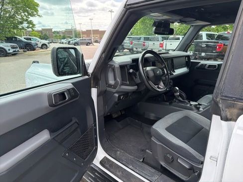 Used 2023 Ford Bronco Big Bend w/ Sasquatch Package AWD/4WD image 13