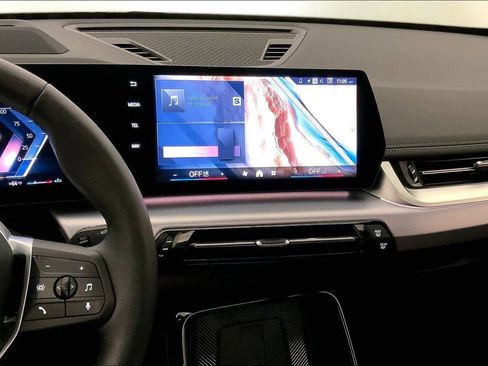 Certified 2025 BMW X1 xDrive28i image 5