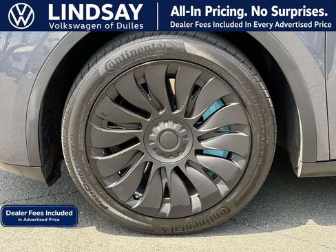 Used 2021 Tesla Model Y Long Range AWD/4WD image 8