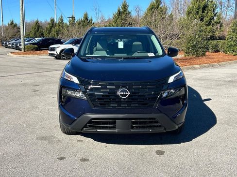 New 2026 Nissan Rogue SV AWD/4WD image 2