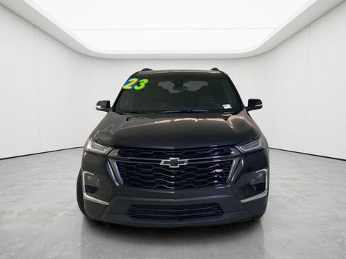 Certified 2023 Chevrolet Traverse RS FWD image 2