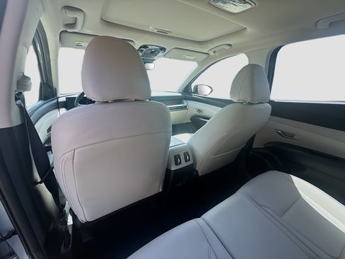 Used 2025 Hyundai Tucson SEL FWD image 23