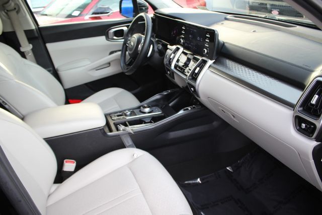 Used 2021 Kia Sorento S FWD image 34