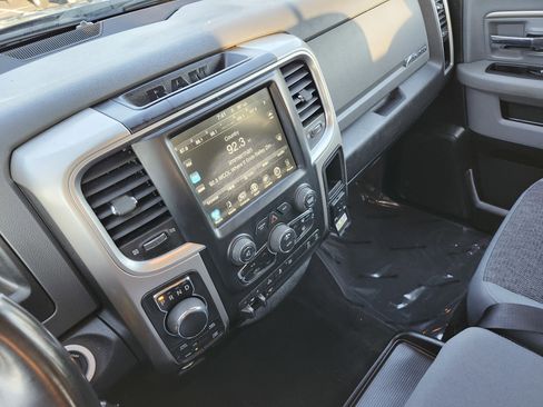 Used 2017 RAM 1500 Big Horn AWD/4WD image 28