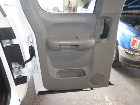 Used 2013 Chevrolet Silverado 1500 W/T image 21