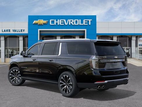New 2026 Chevrolet Suburban High Country image 3