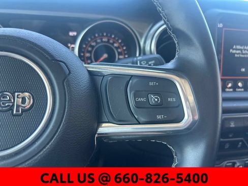 Used 2021 Jeep Gladiator Overland AWD/4WD image 14
