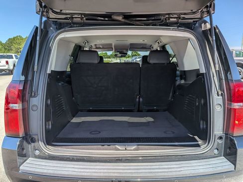 Used 2019 Chevrolet Tahoe LS w/ Enhanced Driver Alert Package AWD/4WD image 25