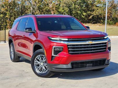 New 2025 Chevrolet Traverse LT w/ Driver Confidence Package