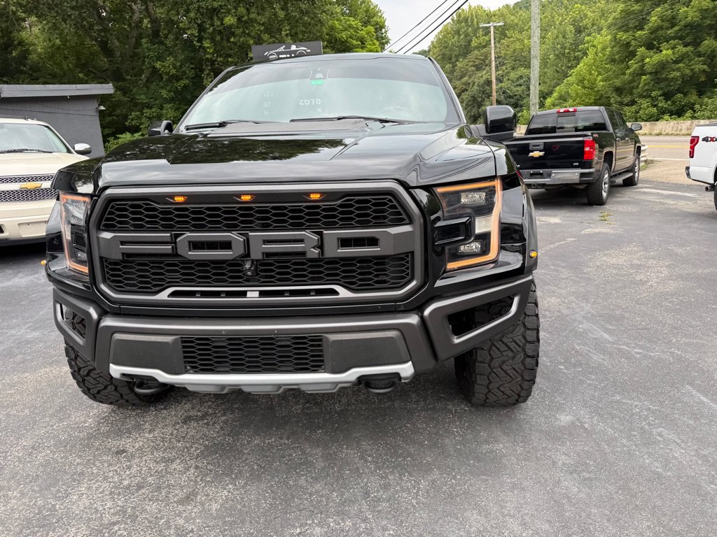 Used 2017 Ford F150 Raptor w/ Equipment Group 802A Luxury AWD/4WD image 22