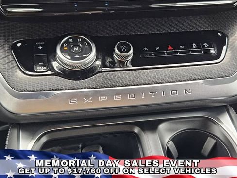 New 2026 Ford Expedition Max Platinum w/ Stealth Appearance Package AWD/4WD image 36