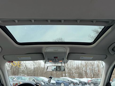 Used 2018 Volkswagen Passat 2.0T SE FWD image 22
