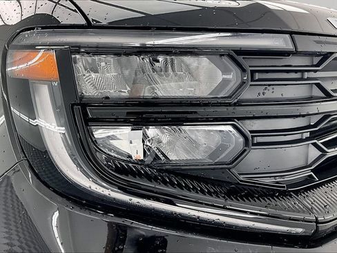 Certified 2025 Ford Expedition Active AWD/4WD image 30