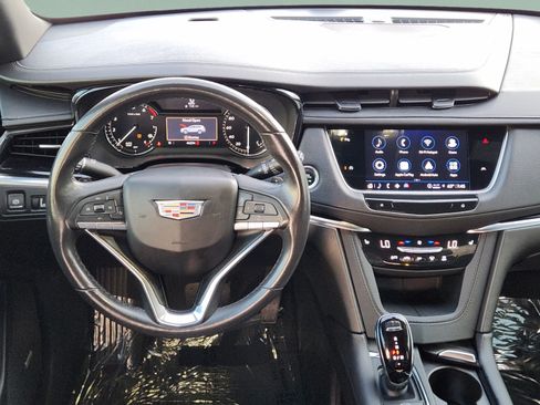 Used 2023 Cadillac XT6 Luxury FWD image 27