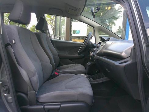 Used 2013 Honda Fit image 17