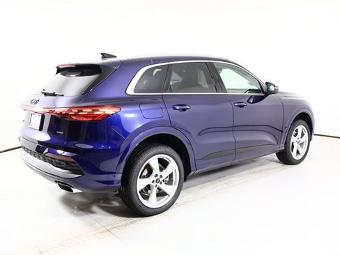 New 2025 Audi Q5 Premium Plus image 17