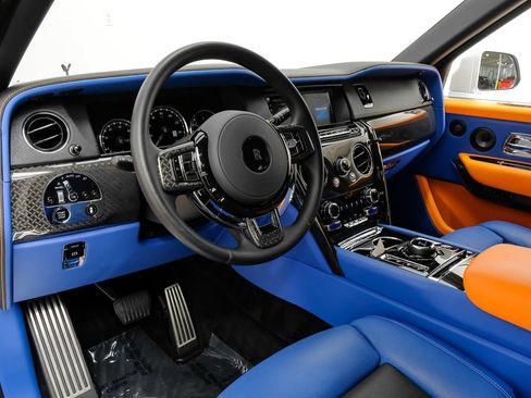 Used 2022 Rolls-Royce Cullinan Black Badge w/ Dark Exterior Package AWD/4WD image 13