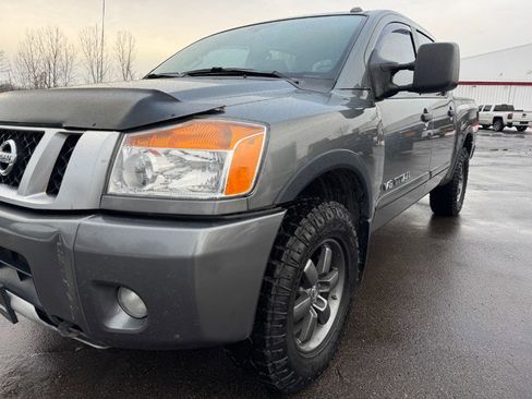 Used 2015 Nissan Titan PRO-4X image 9