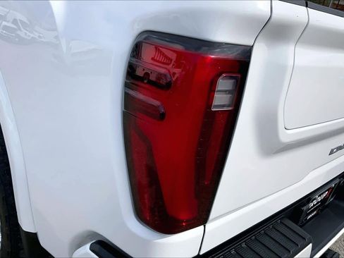 Used 2024 GMC Sierra 2500 Denali AWD/4WD image 54
