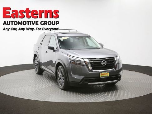 Used 2023 Nissan Pathfinder SL w/ SL Premium Package AWD/4WD image 52
