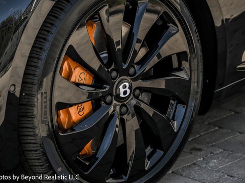 New 2025 Bentley Continental GTC image 8