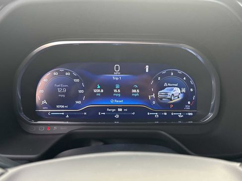 Used 2024 Chevrolet Suburban Z71 w/ Luxury Package image 15