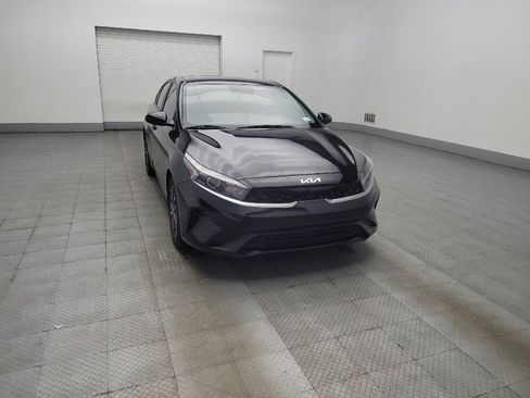 Used 2023 Kia Forte LXS FWD image 13