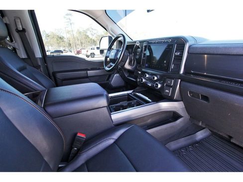 Used 2023 Ford F250 Lariat w/ Sport Appearance Package image 27