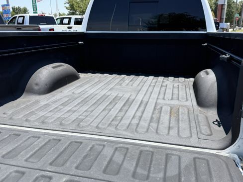 Used 2022 RAM 1500 Big Horn AWD/4WD image 32