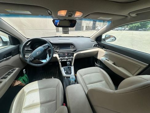 Used 2020 Hyundai Elantra Limited w/ Ultimate Package 03 FWD image 9
