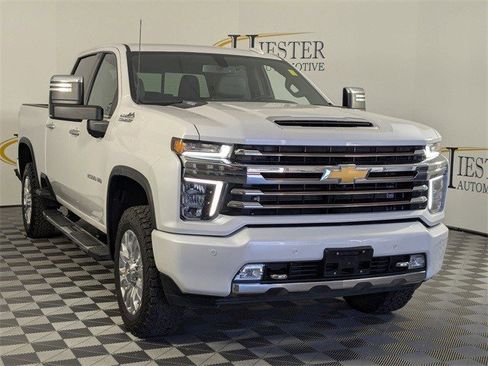 Used 2023 Chevrolet Silverado 2500 High Country w/ Z71 Off-Road Package image 2