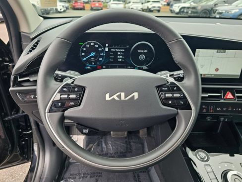 Certified 2025 Kia Niro Wind FWD image 34