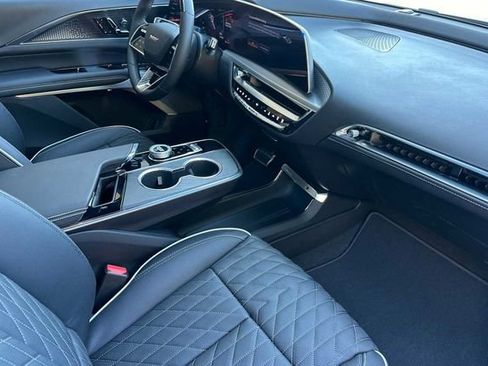 New 2026 Cadillac Lyriq V w/ Exterior Carbon Fiber Package image 15