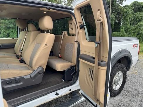 Used 2016 Ford F250 XLT w/ XLT Value Package AWD/4WD image 14