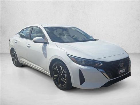 Used 2024 Nissan Sentra SV image 3