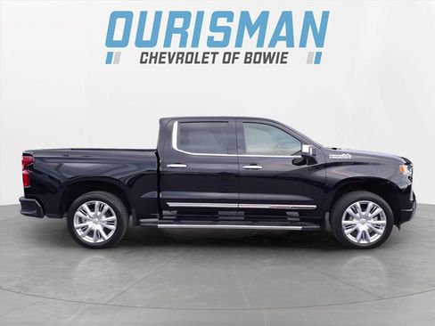 Used 2022 Chevrolet Silverado 1500 High Country AWD/4WD image 2