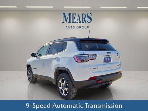 Used 2022 Jeep Compass Trailhawk image 4
