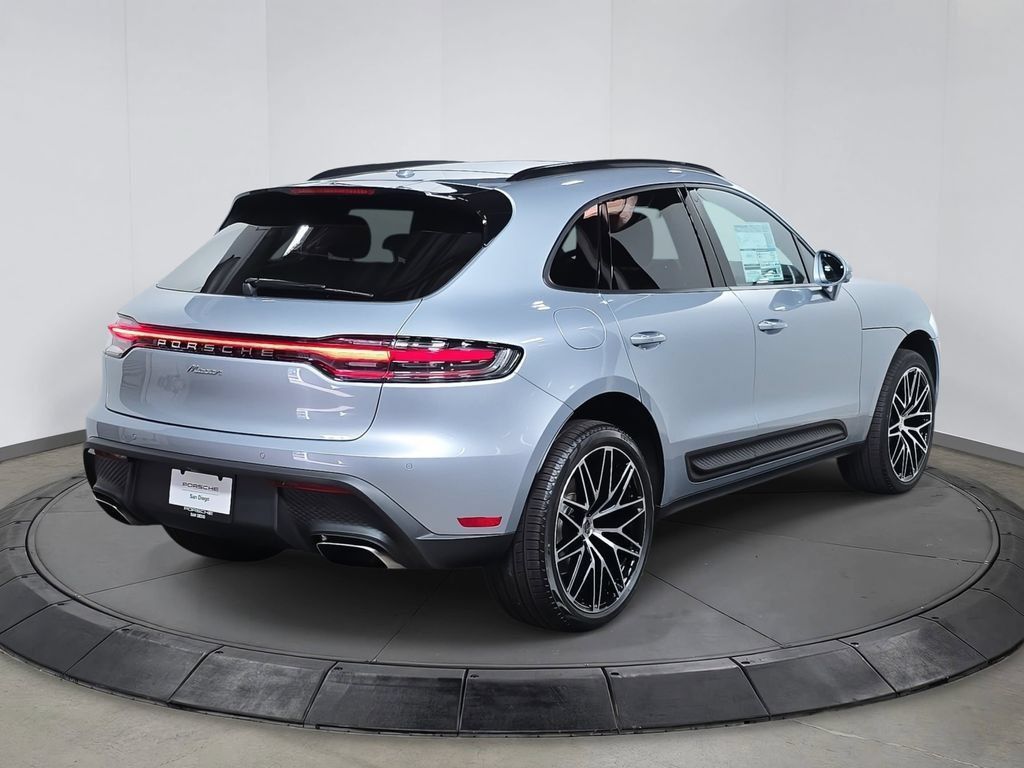 Certified 2026 Porsche Macan AWD/4WD image 7