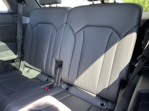 Used 2022 Audi Q7 3.0T Premium Plus AWD/4WD image 34