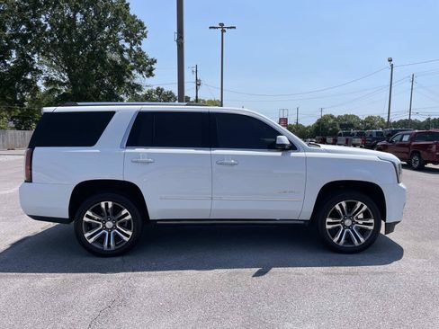 Used 2019 GMC Yukon Denali w/ Denali Ultimate Package AWD/4WD image 2