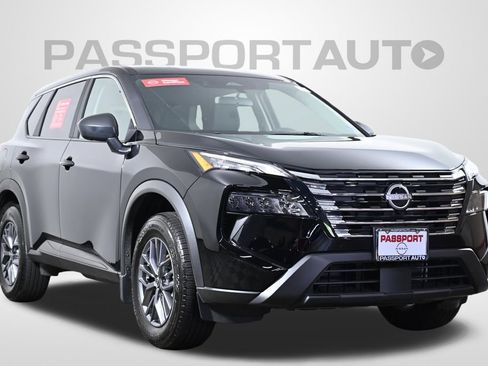 Certified 2025 Nissan Rogue S AWD/4WD image 4