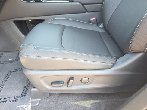 New 2026 Nissan Pathfinder SL FWD image 28